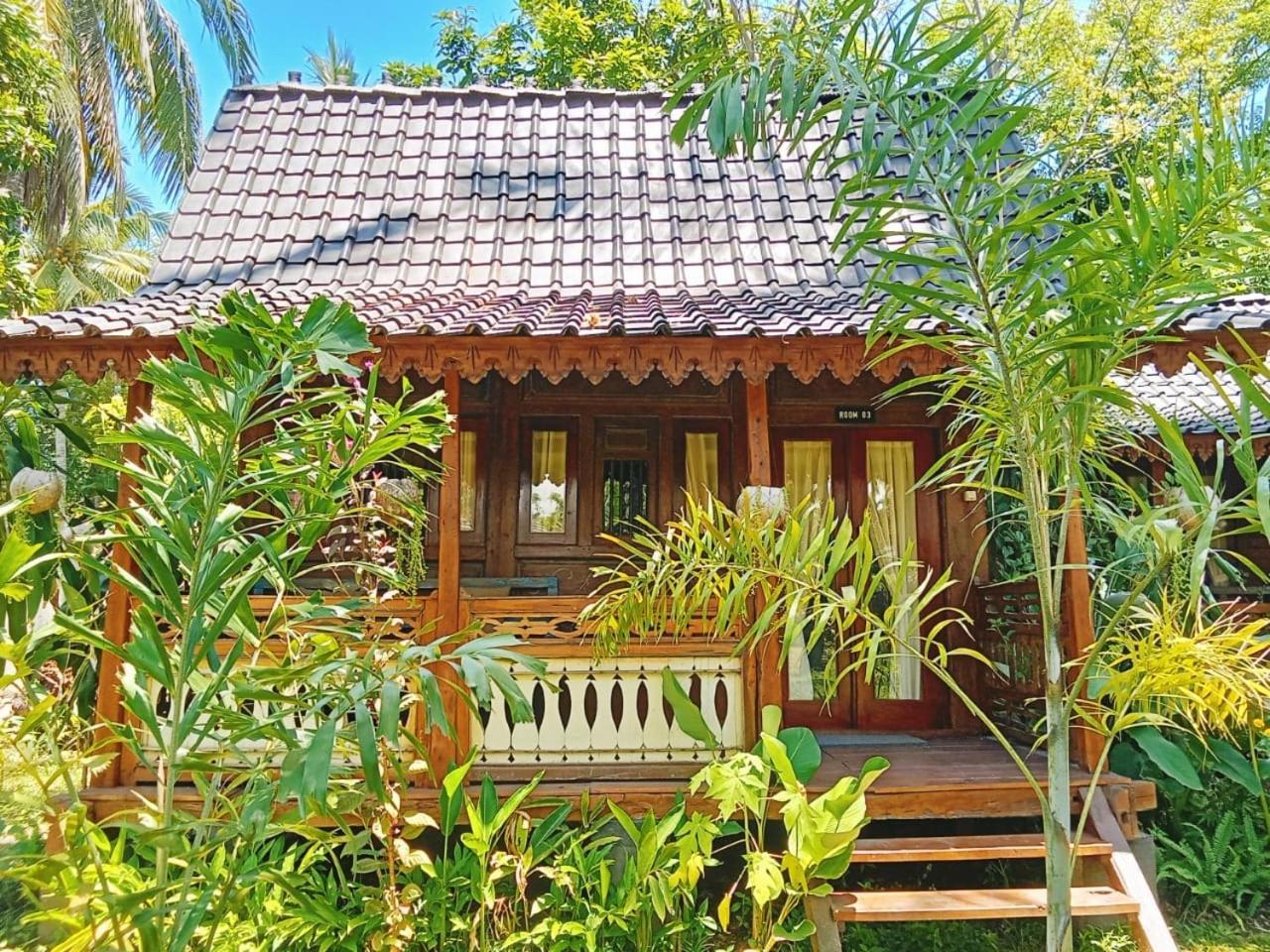 Tahlia'S Villa Sorongjukung Zewnętrze zdjęcie