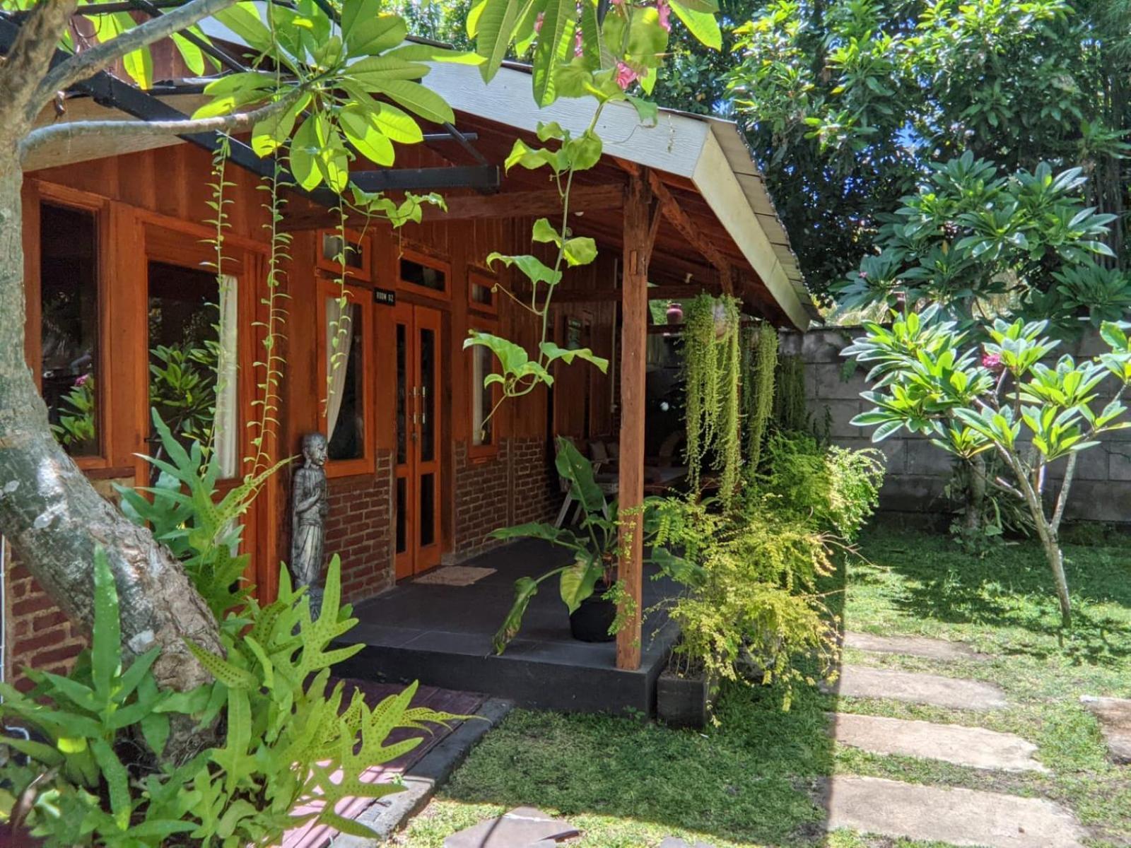Tahlia'S Villa Sorongjukung Zewnętrze zdjęcie