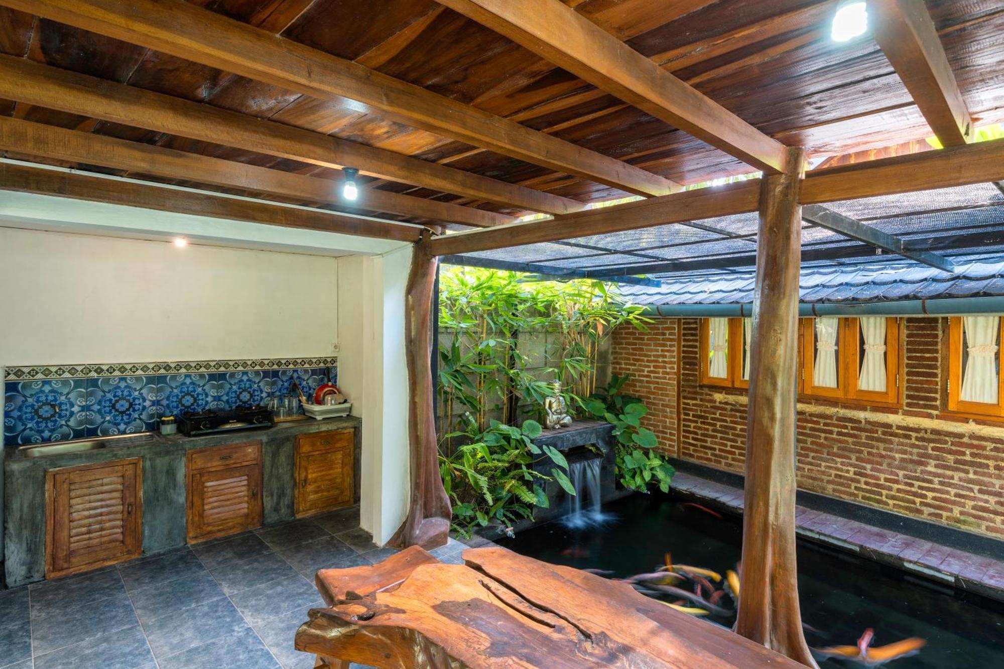 Tahlia'S Villa Sorongjukung Zewnętrze zdjęcie